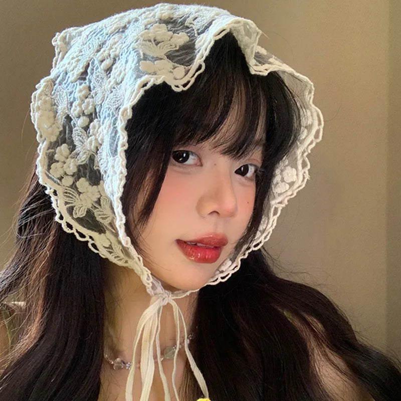 Women's Headscarf French Beige Lace Sweet And Cute Country-style Triangular Scarf Seaside Photo Headwear For Girl Hair Accessory