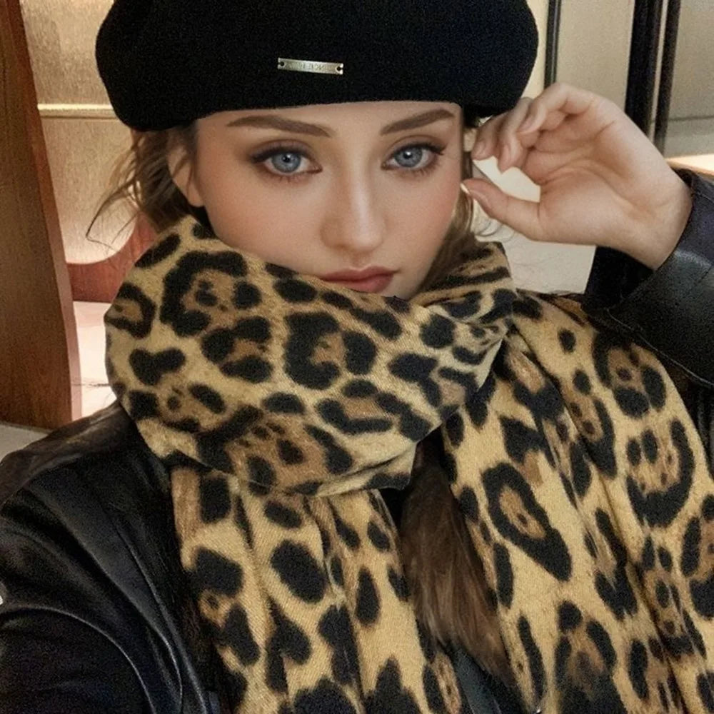Design Leopard Scarf Winter Warm Pashmina Shawl Luxury Cashmere Wraps Fashion Women Long Blankets Scarves Fringes
