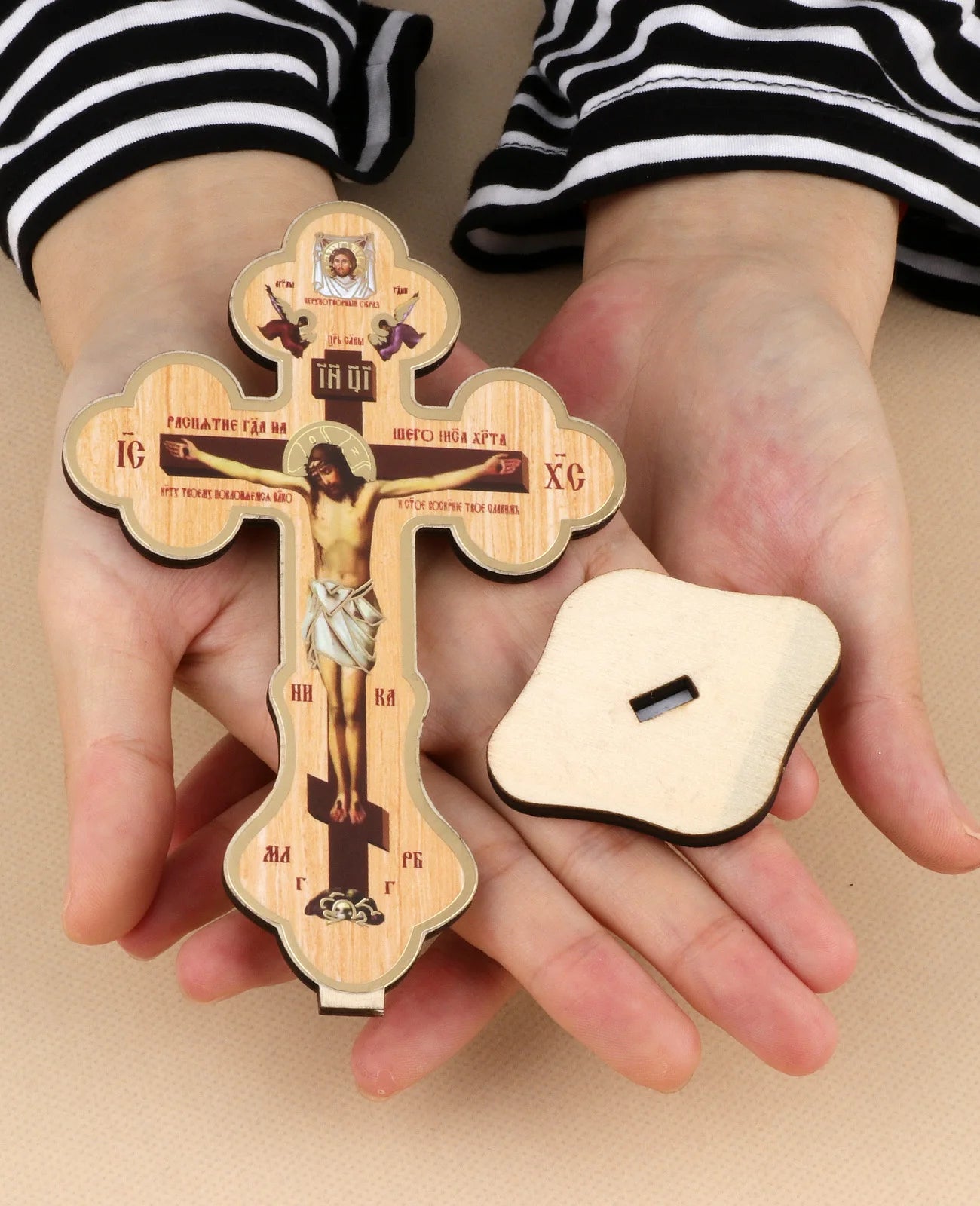 Christian Crucifix Jesus Christ Crosses Icon Ornament Wooden Jesus on Cross Stand Decoration Church Desktop Display Crafts Gift
