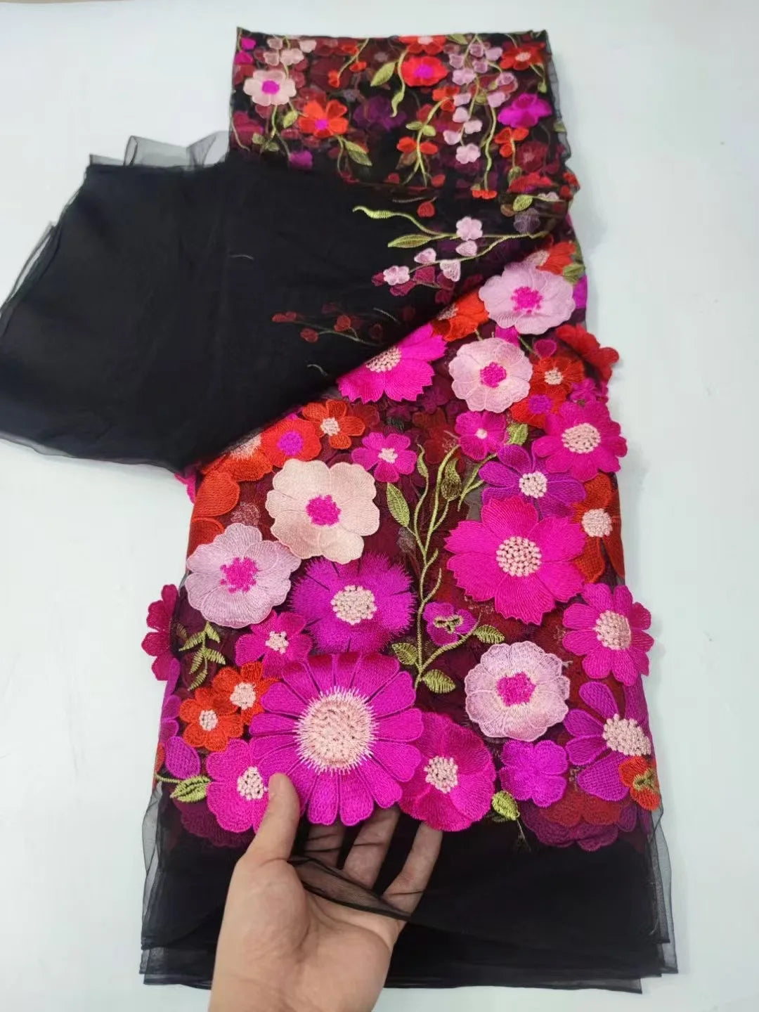 Unilateral embroidered cloth 3D applique embroidered fabric high-end women's dresses wedding dress material