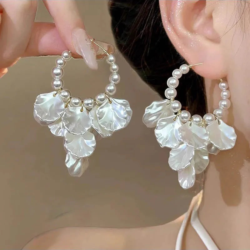 Classic Natural Shell Pearl Long Tassel Earrings for Women Ladies Gold Color Chain White Drop Earrings Bridal Jewelry Gift