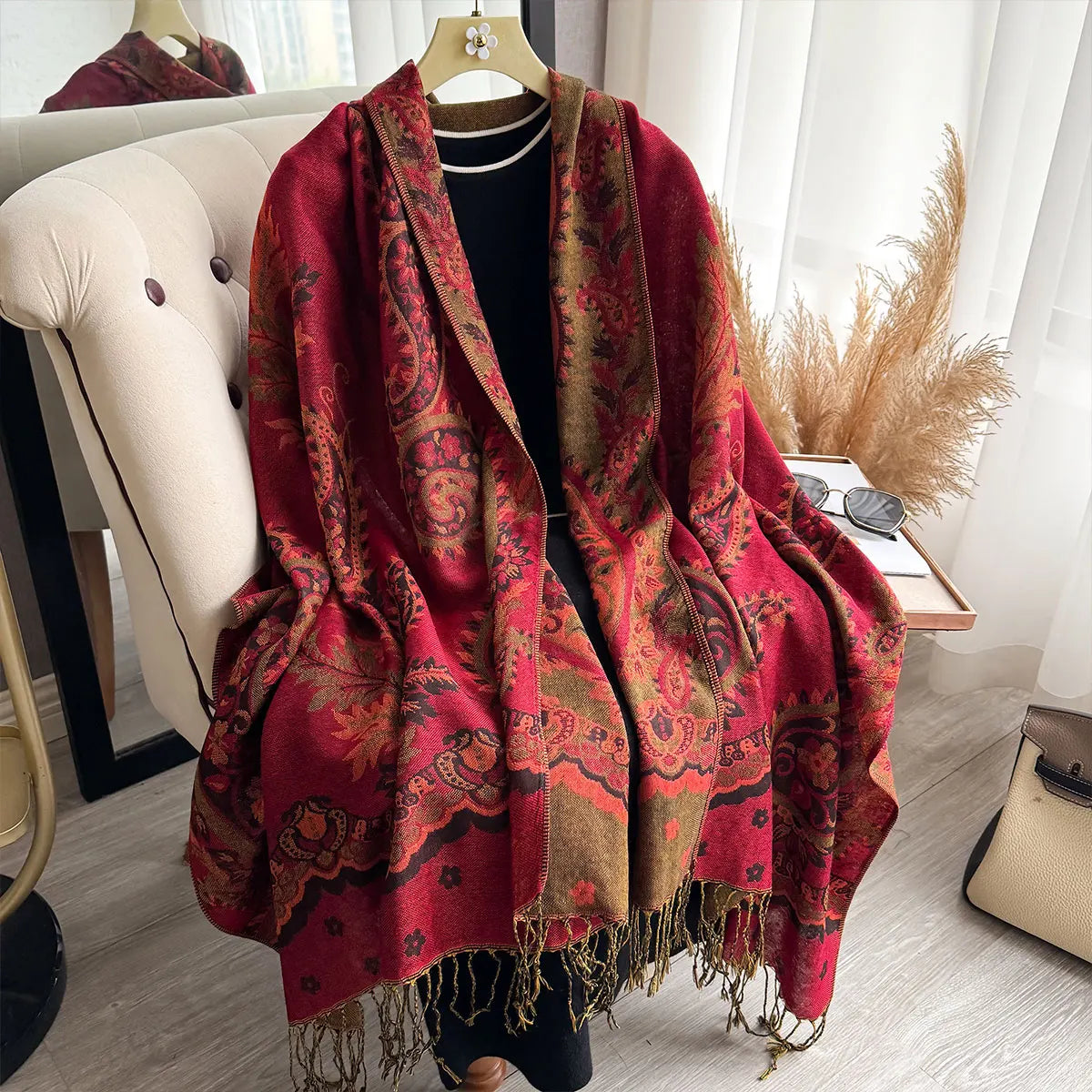 2025 Women Scarf Luxury Bohemian Style Shawl Jacquard Paisley Pattern Designer Tassel Blanket Design Lady Muslim Hijab Pashmina