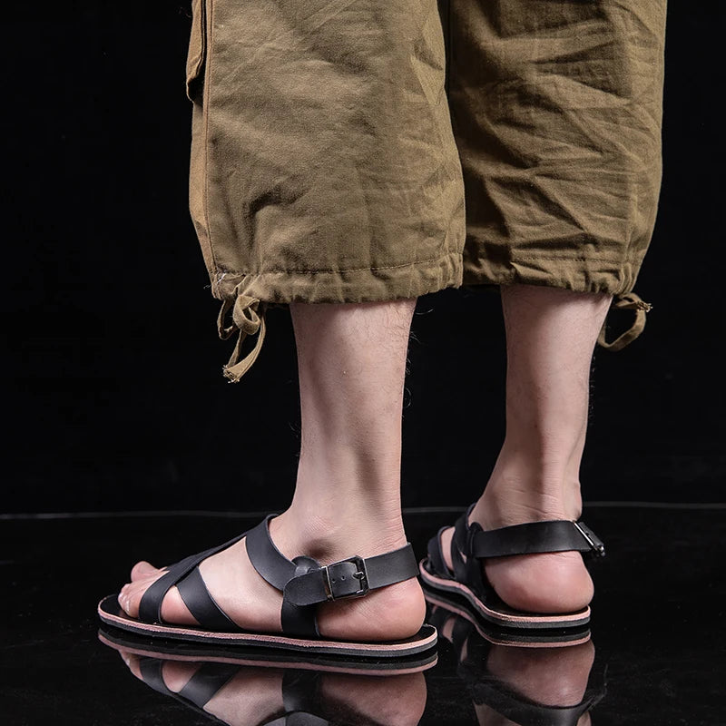 New Summer Sandals Men Open Toe Genuine Leather Sandals Hollow-out Retro Handmade Comfortable Breathable Outdoor Beach Shoes