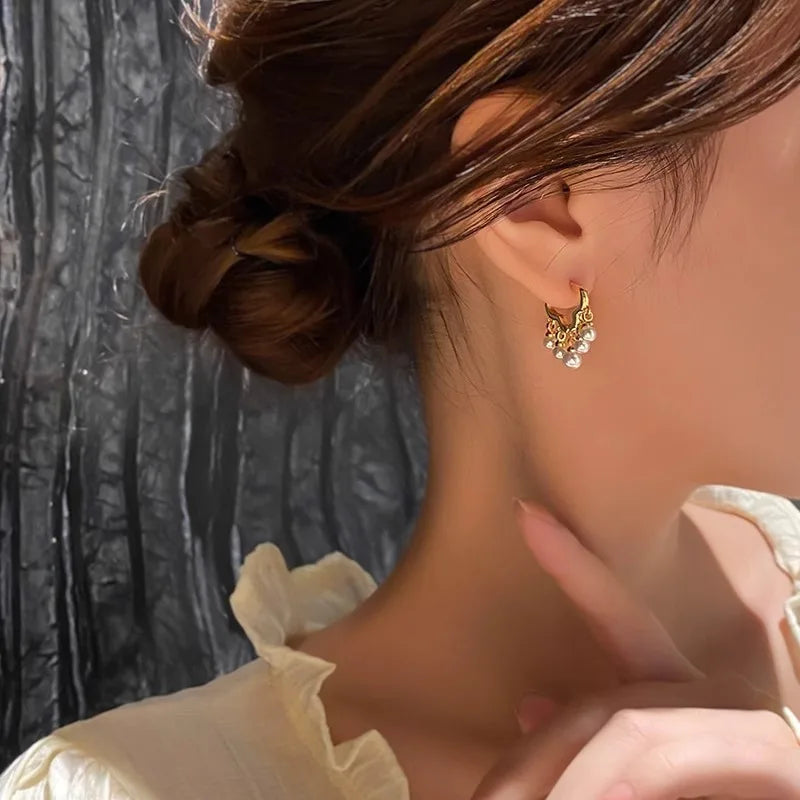 Cloud Pearl Huggies Hoop Earrings For Women Party Classic Ins Fashion Jewelry Minimalist Accessories New Year Gifts