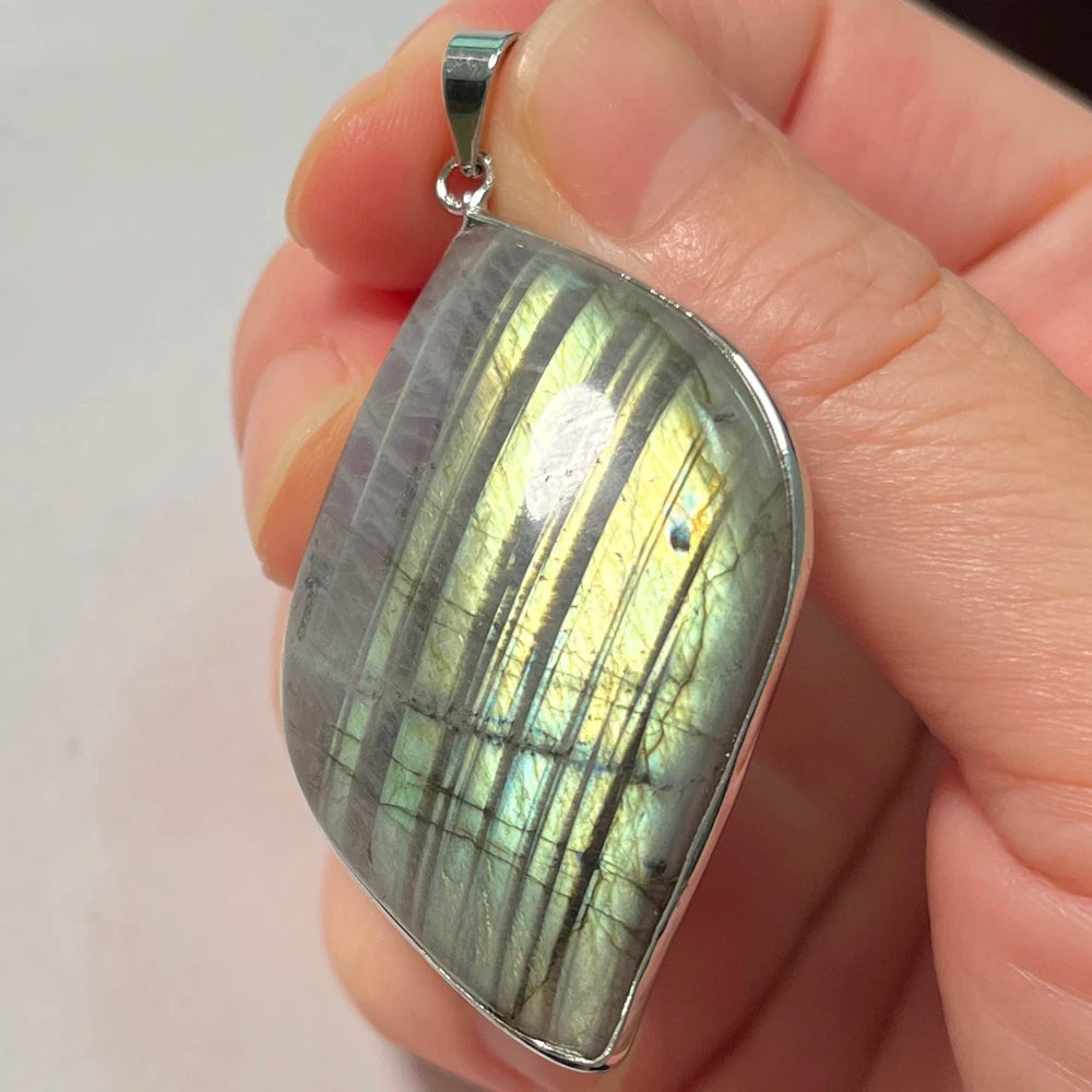 Gem Pendant Natural Stone Irregular Shape Bead Purple Blue Labradorite Necklace Pendant for Women Men Jewelry Gift 1Pcs