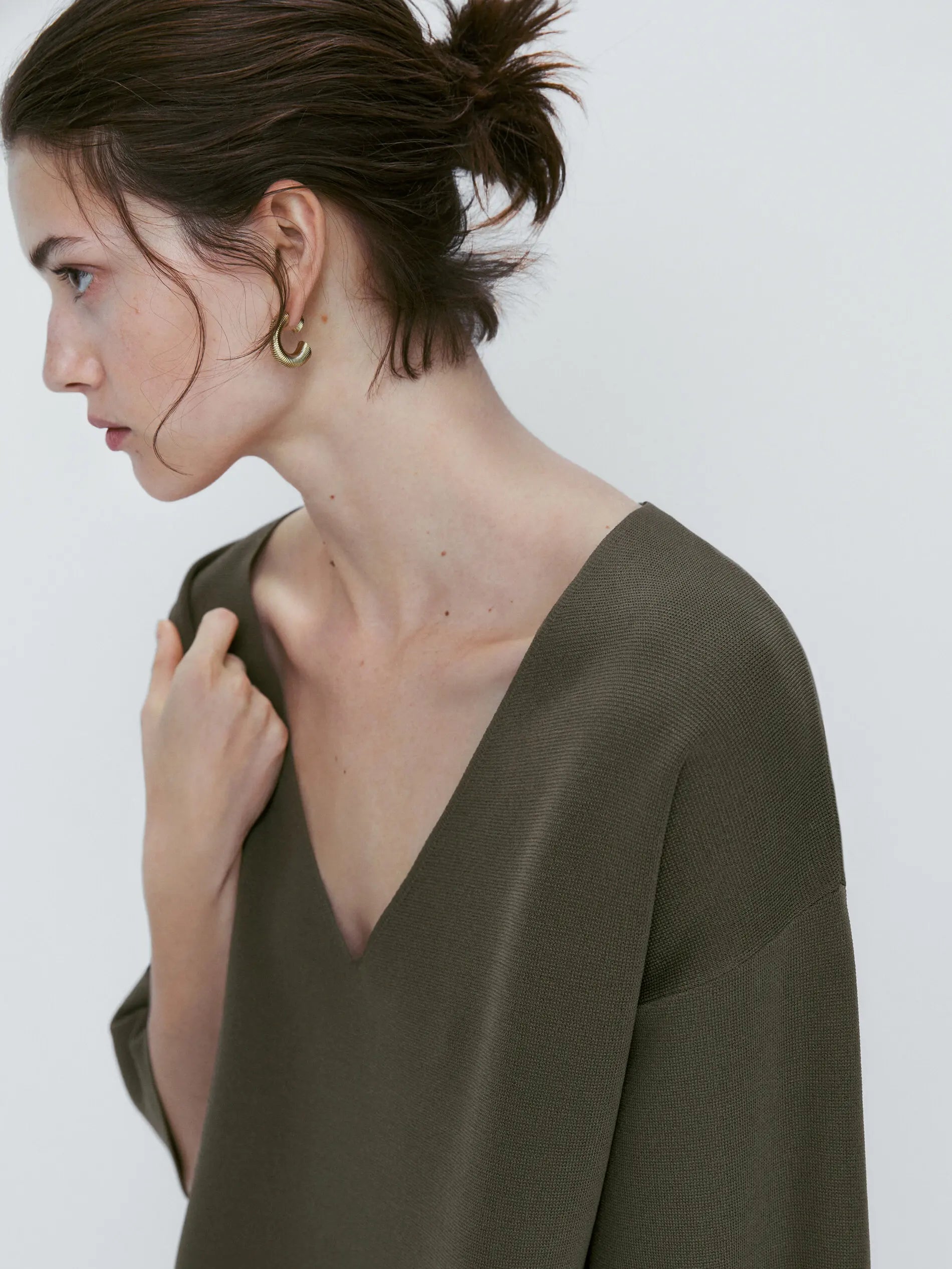 Ethereal MD 2024 women's spring new style of Elegant minimalist extended knit dress with high neck