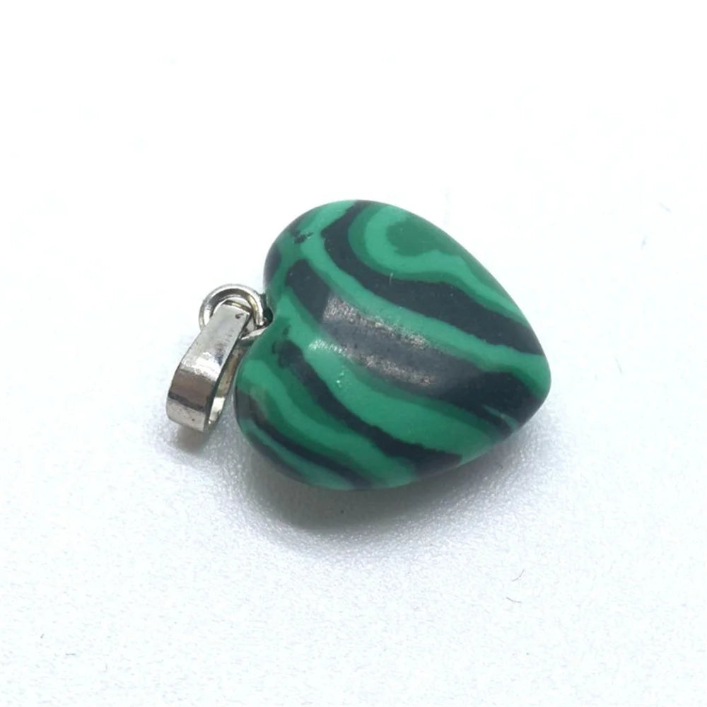 1.5cm Boutique Natural Stone Jade Heart Heart Shaped Necklace Pendant Personalized Agate Pendant Heart Shaped Buckle Jewelry
