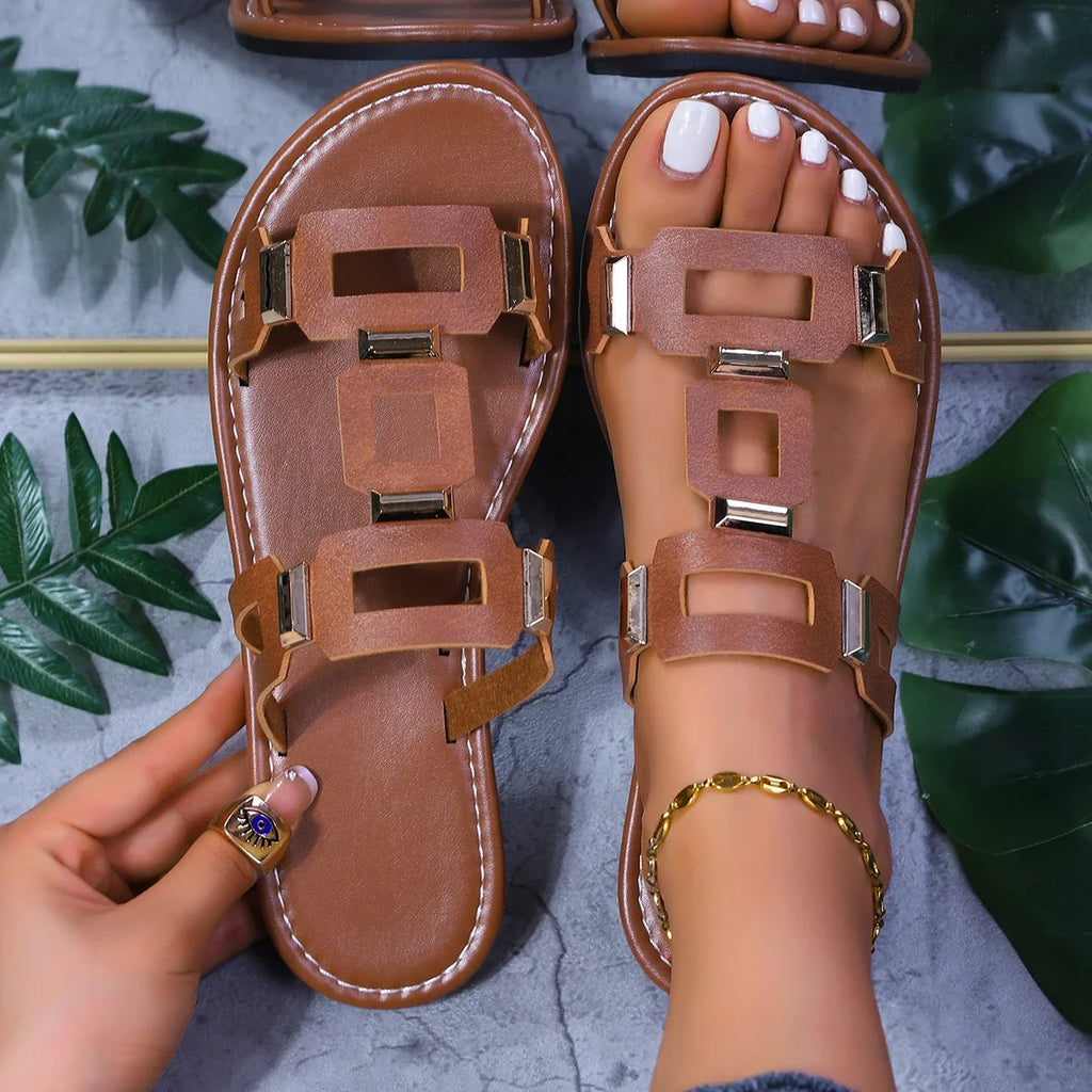 2025 Round Headed Leather Ladies' Sandals Flat Casual Beach Shoes Comfortable Footwear with Metal Decoration for Women