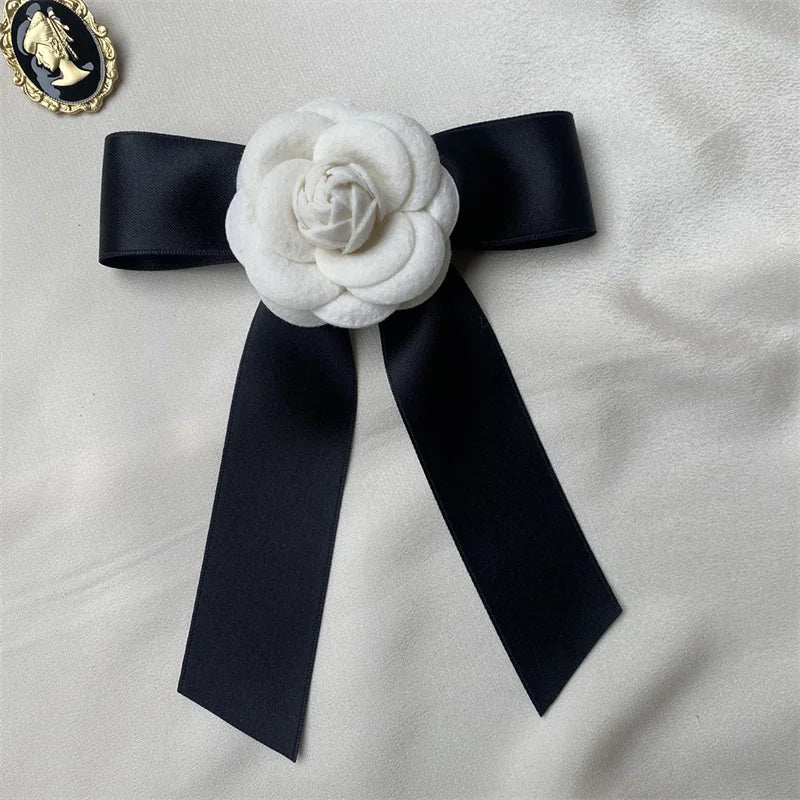 New Fabric Camellia Flower Brooch Velvet Bow Tie Ladies College Style Shirt Collar Pins Vintage Wedding Party Brooches For Women