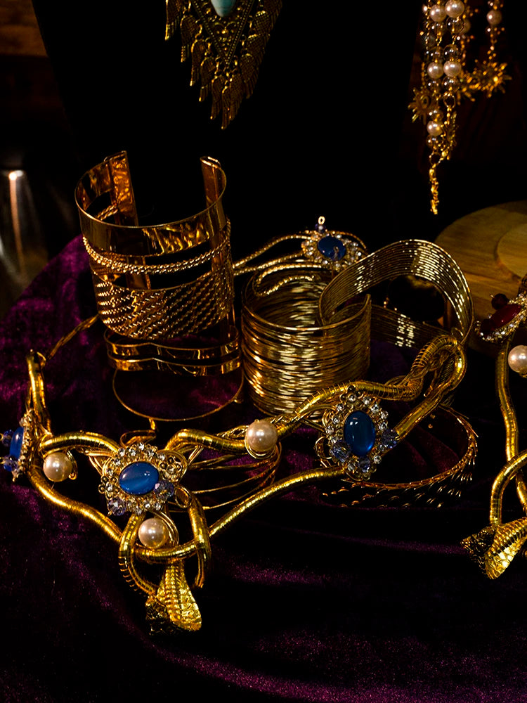 Cos Egyptian Headdress Pharaoh's Favorite Metal Props Cos Daughter's Headwear Necklace Avril Cosplay Photography Accessories