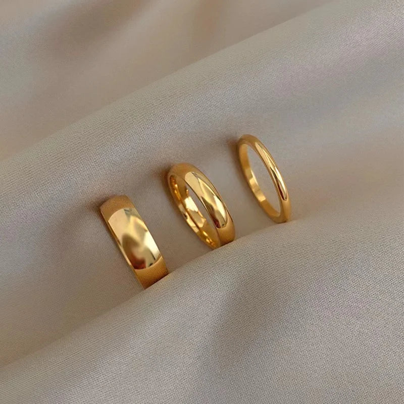 Classic 18K Gold Plated Couple Rings Wedding Engagement Minimalist Simple Smooth Stainless Steel Ring for Women and Men Jewelry