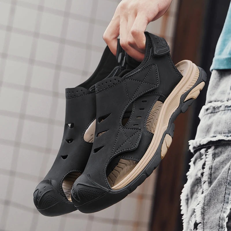 New Summer Sandals Breathable Fashion Men Shoes Genuine Leather Outdoor Man Hollow Sandals Antiskid Beach Sandals Flats Footwear