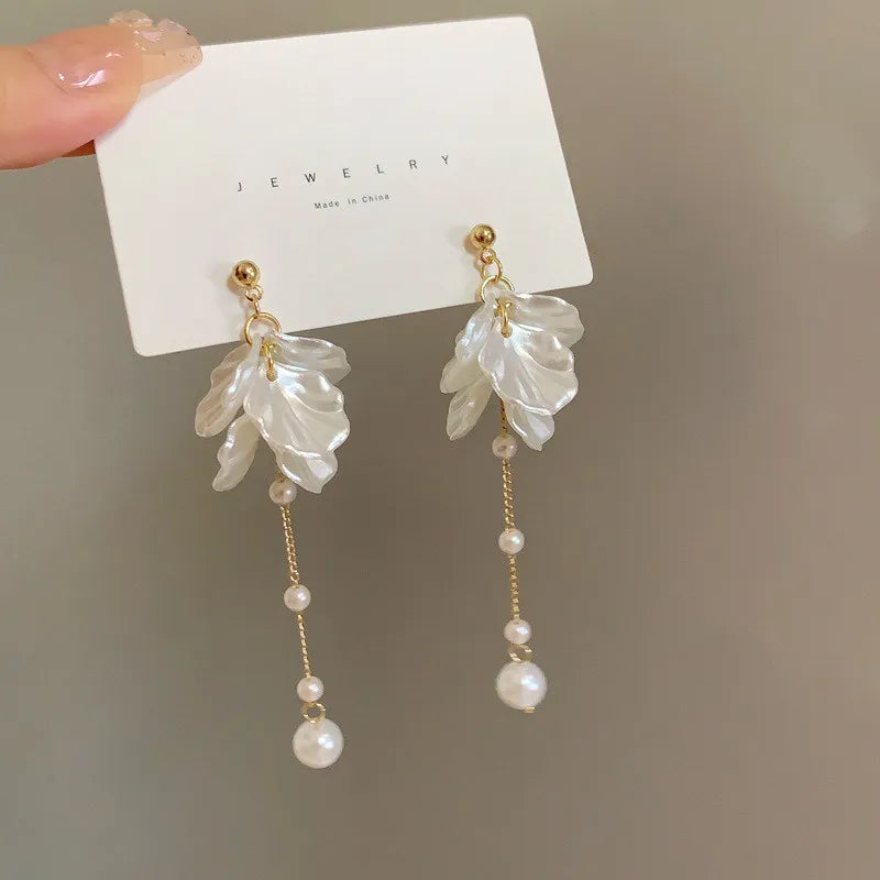 Classic Natural Shell Pearl Long Tassel Earrings for Women Ladies Gold Color Chain White Drop Earrings Bridal Jewelry Gift