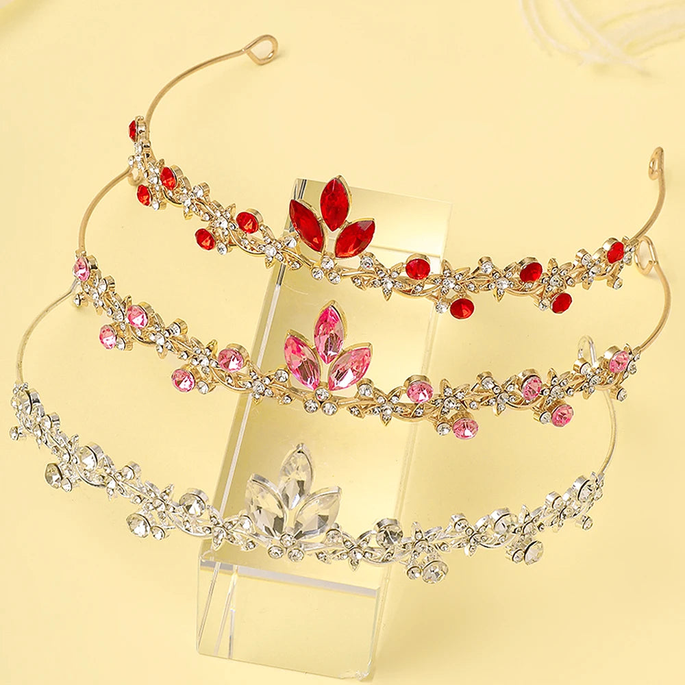 1 Crown Headbands Are Suitable for Girls to Attract Birthday Parties and Weddings