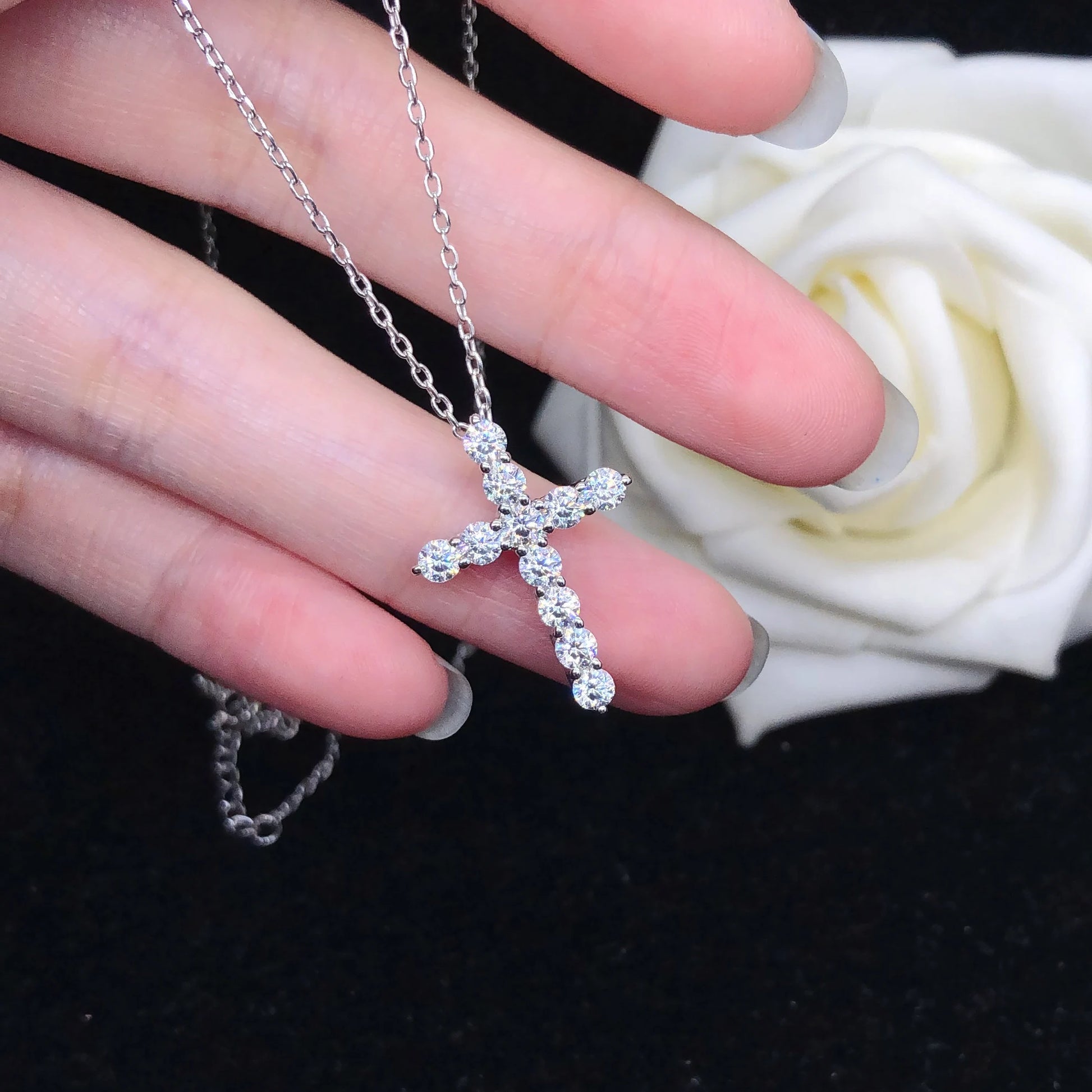 Pure White Gold AU750 Cross Necklace Moissanite Cross Necklace For Women D Color Natural Moissanite Pendant Anti-allergy