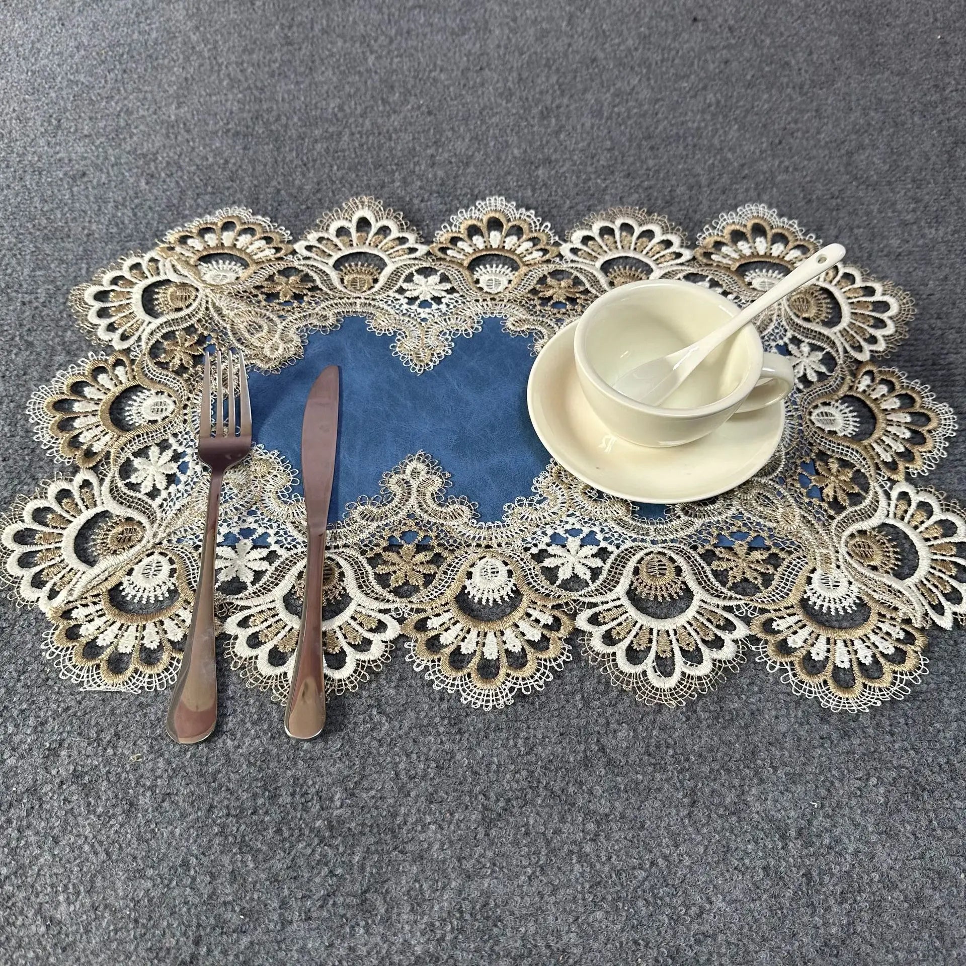 Fashionable Lace Table Cloth European Style Floral Embroidery Table Cloth Waterproof PU Mat Table Ornament
