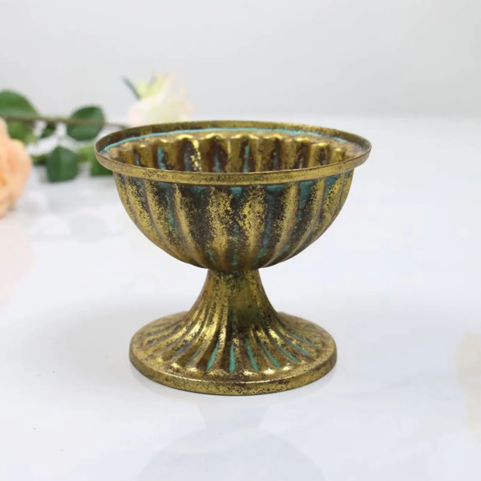 Decorative Vase Urn Planter Photography Props Traditional Flower Pot Small Flowerpot for Bedroom Indoor Wedding Dining Table